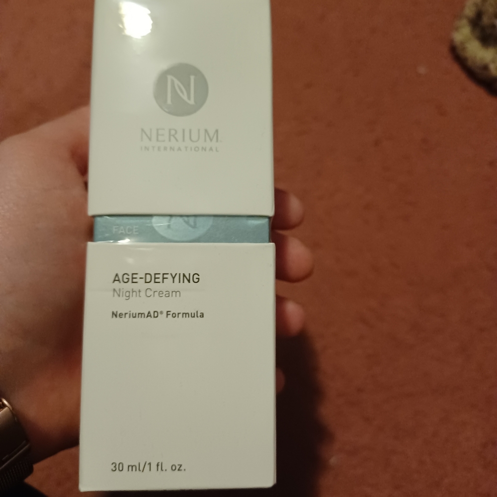 Nerium age defying night cream